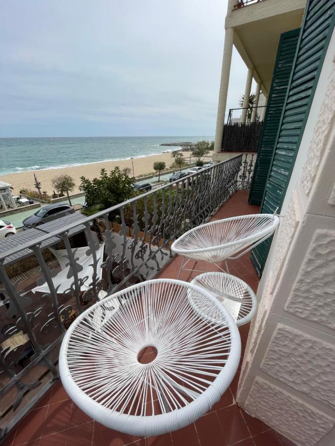Kalima Beach Hotel Caldes D'Estrach Bagian luar foto