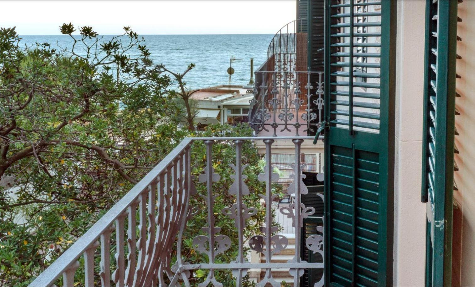 Kalima Beach Hotel Caldes D'Estrach Ruang foto